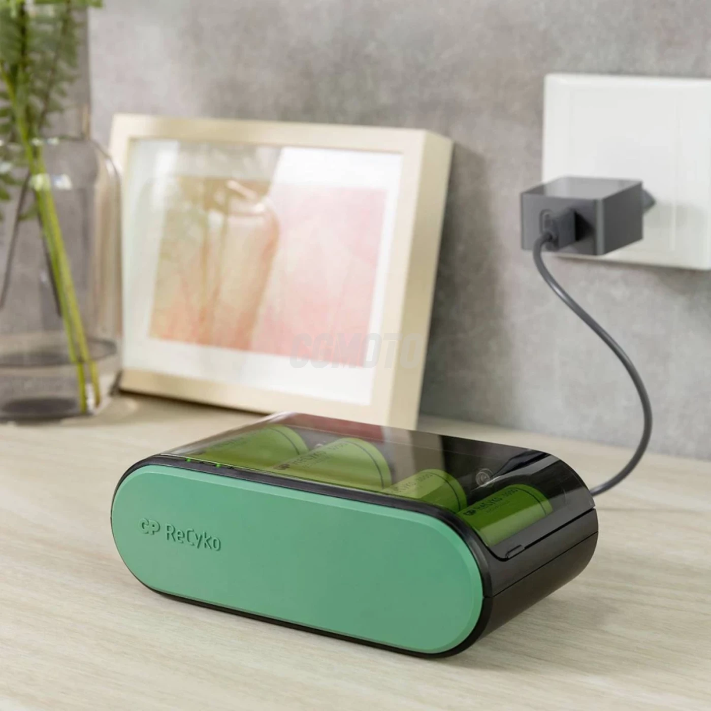 Universal charger GP B631 Recharge : AA / AAA / C / D / 9V NiMH - batteries not included